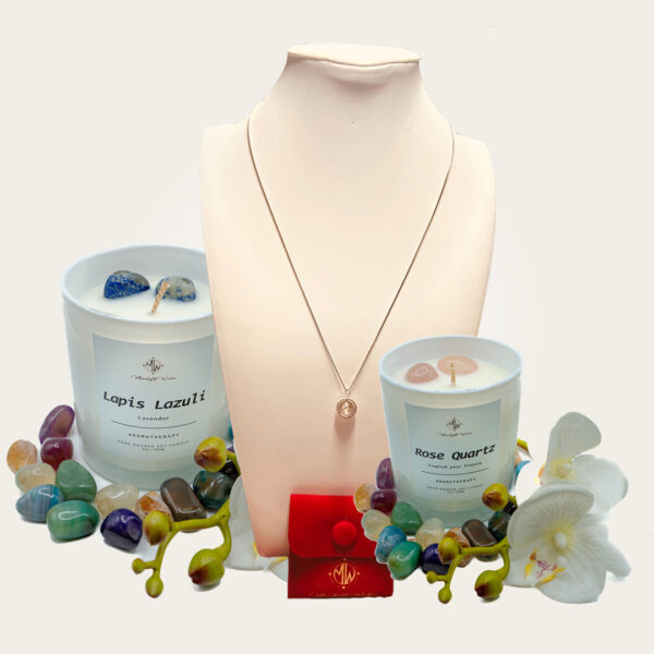 2 Signature Candles 07oz + 1 Moonstone Necklace